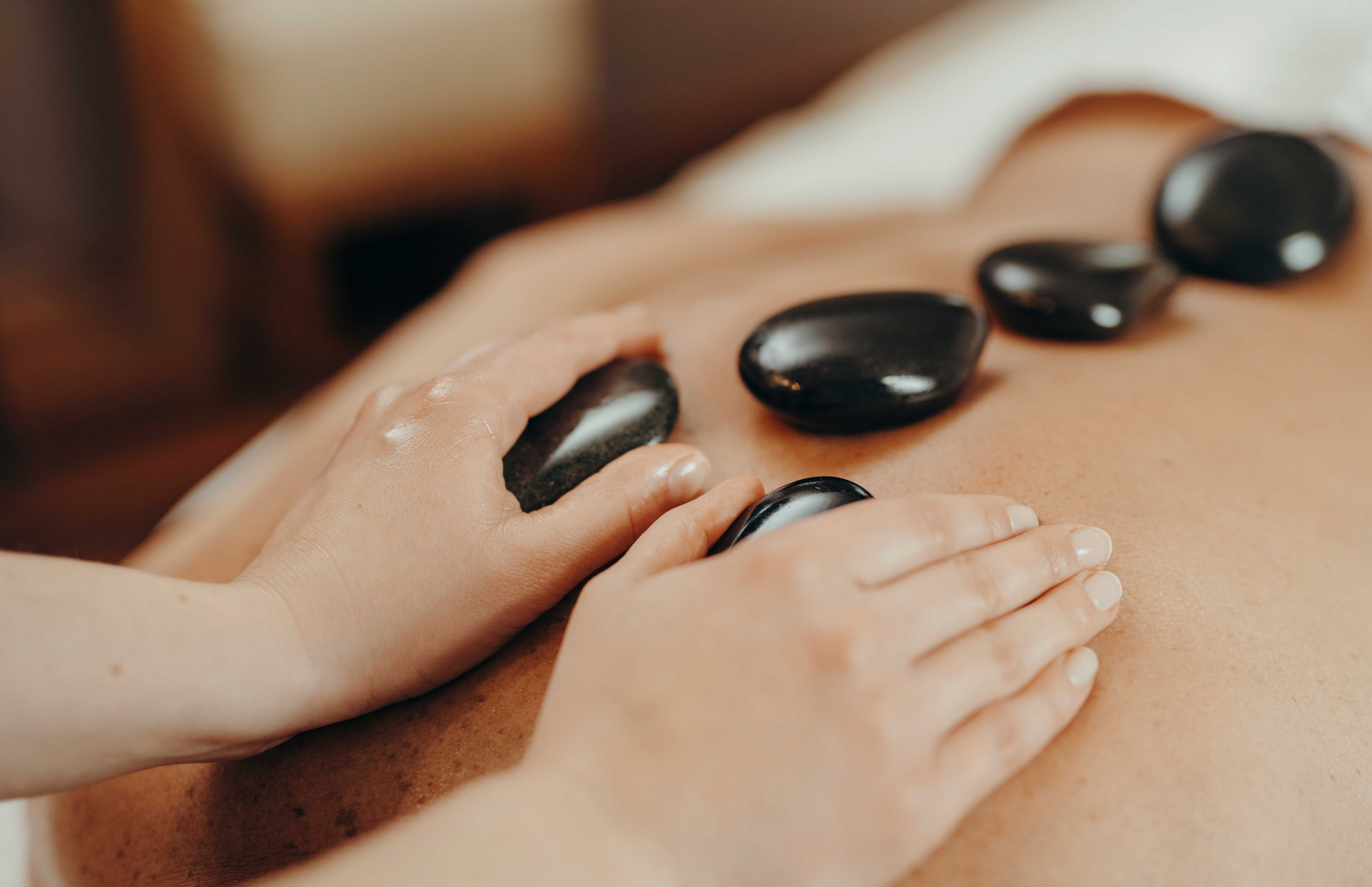 Hot-Stone-Massage