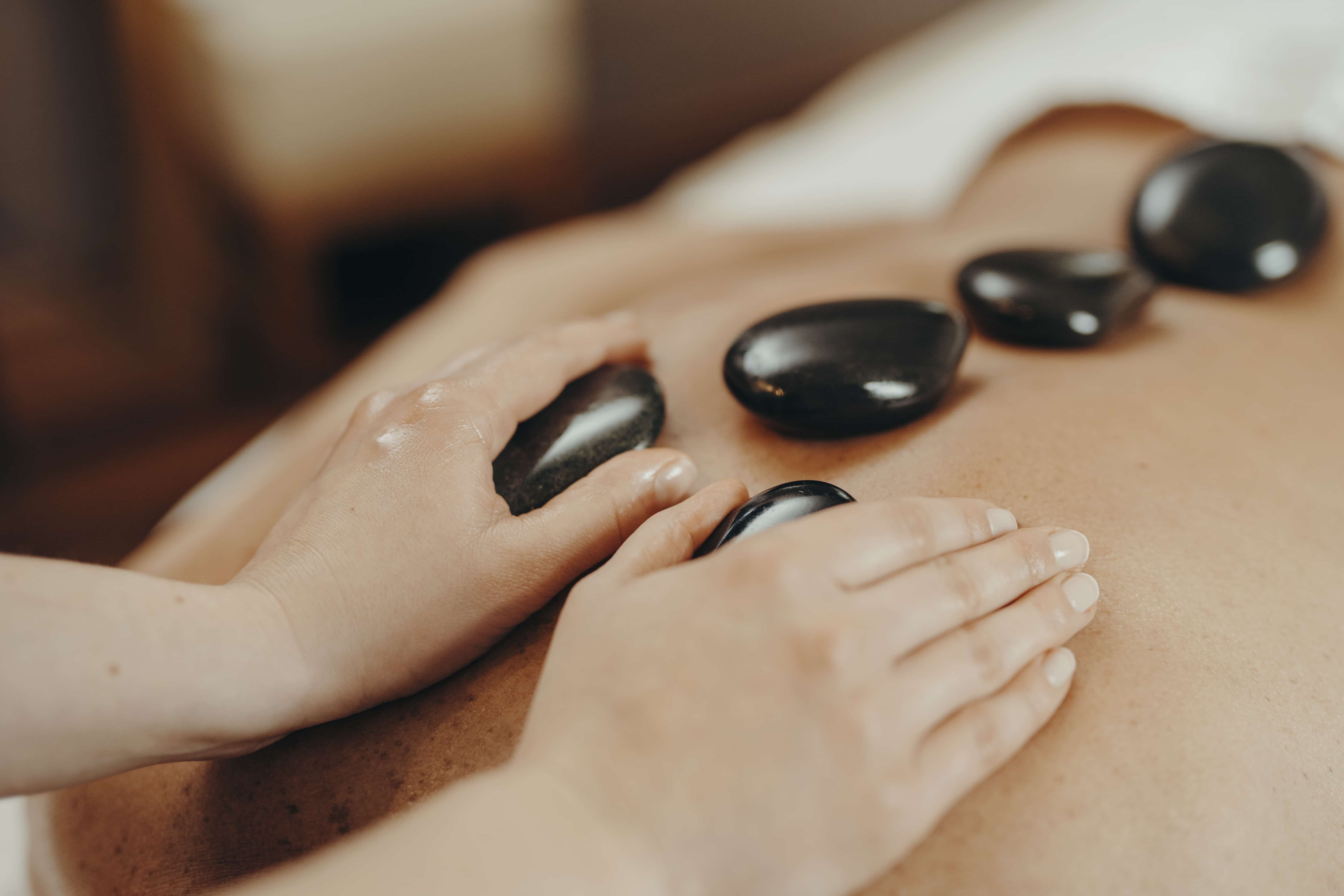 Hot Stone Massage Therme Eins